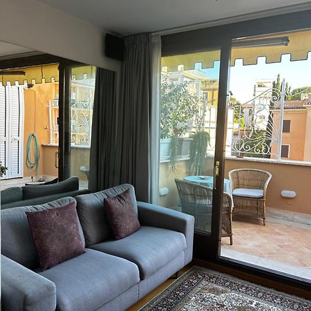 La Finestra Su San Pietro Terrace And View Apartment Roma Ngoại thất bức ảnh